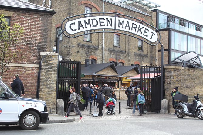 Private Transfer Arrival or Departure Heathrow Airport/ London - Price and value for groups of two to four