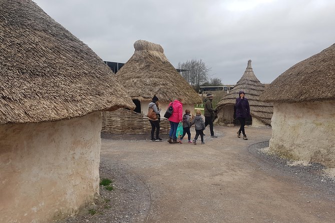 Private transfer to Southampton with a stop at Stonehenge - Comfort, luggage, and group size