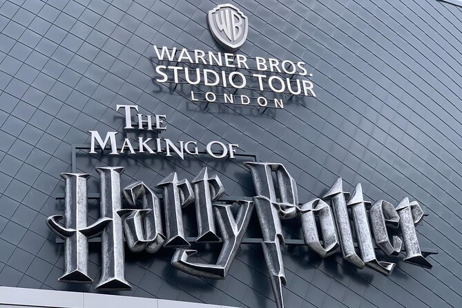 Private Transfers between London & Harry Potter Warner Studio - Key points to know before booking