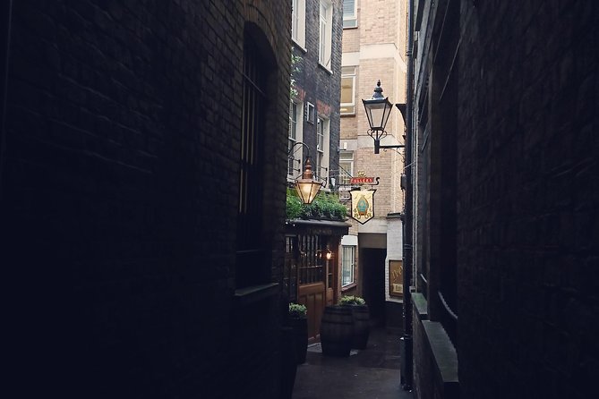 Private Walking Tour: Historic and Hidden Pubs of London - The Mayflower, a riverside start with a transatlantic story