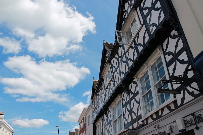 Private Walking Tour in Warwick - St Mary’s Church and the Memory of Fire