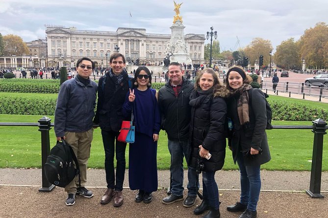 Private Walking Tour of Royal London with Changing of the Guard - Buckingham Palace from the outside