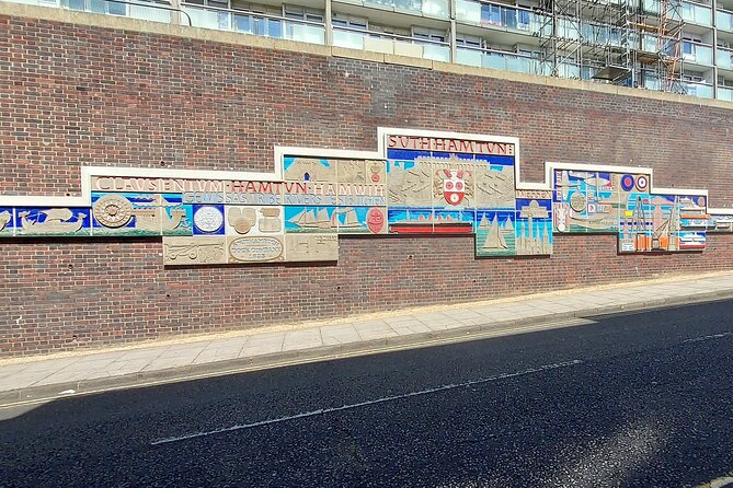 Private Walking Tour of Southampton - The Titanic Engineer Officers Memorial