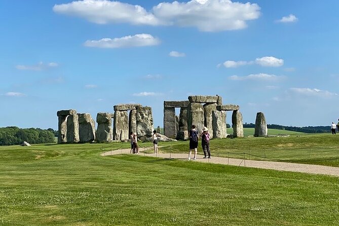 Private Windsor Castle and Stonehenge Day Tour - Timing, tickets, and small practical points