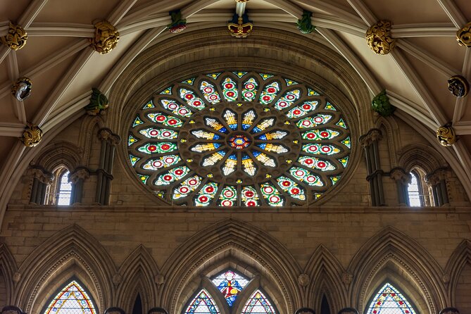 Private York Minster Guided Walking Tour - The guide’s storytelling, from famous figures to local legends