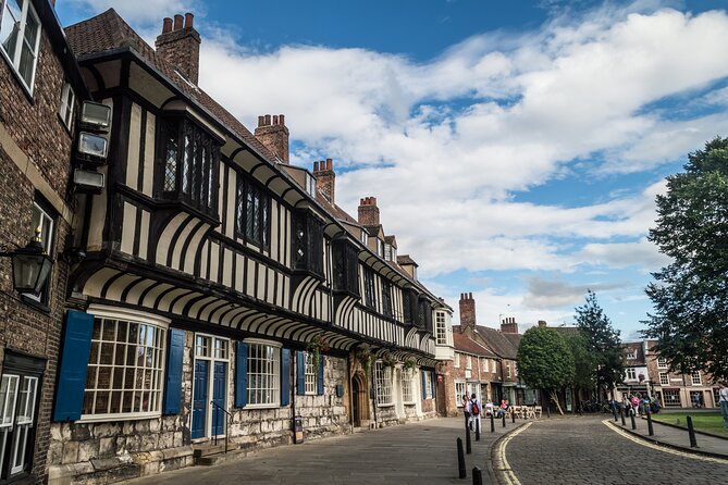 Private York Minster Guided Walking Tour - Practical details before you reserve