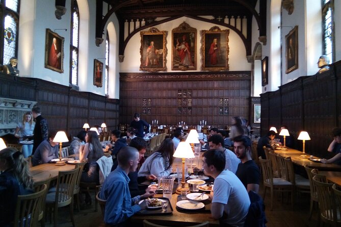 Prospective Oxford Students Entry Advice- Private Group tour - Broad Street and the Bridge of Sighs