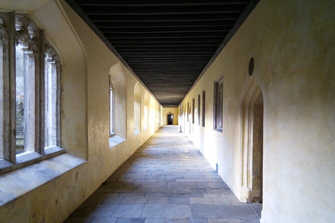 Prospective Oxford Students Entry Advice- Private Group tour - The Bodleian Library from outside