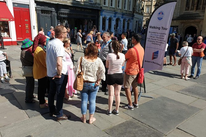 Roman Baths Entry and Walking Tour with Blue Badge Tour Guide - The Royal Crescent shows Bath at its grandest