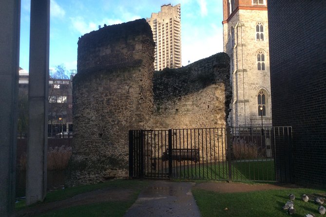 Roman London Private Walking Tour - Roman memorials near the Gherkin and Aldgate