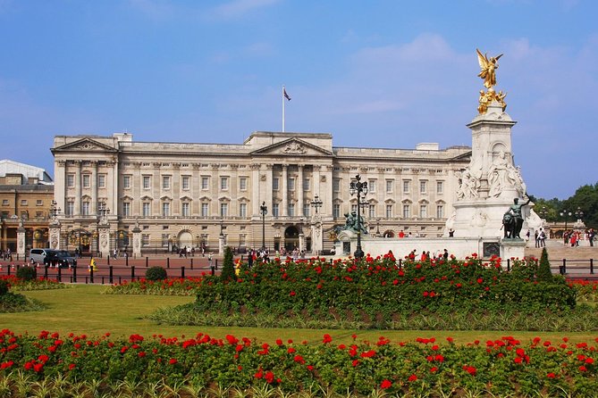 Royal London Guided Sightseeing Tour and Thames River Cruise - Buckingham Palace and the Changing of the Guard