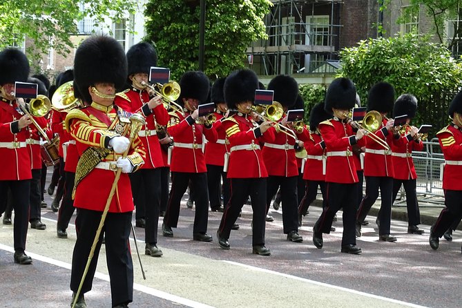 Royal Tour of St James', Parks, Palaces and Royal intrigue - St James’s Square and the old aristocratic quarter
