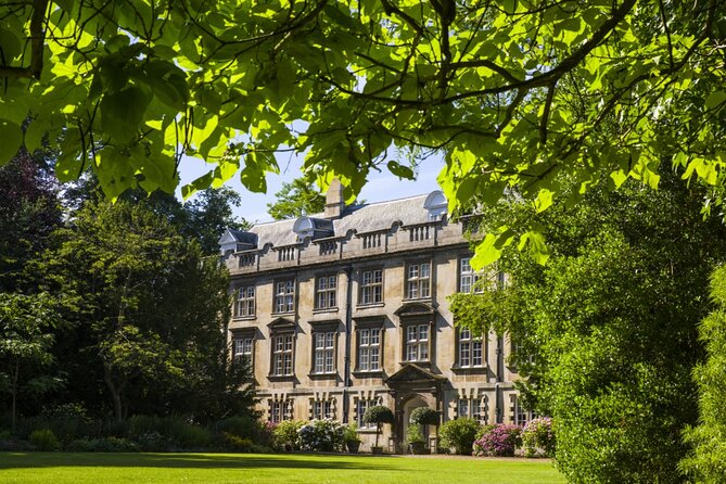 Scholars & Secrets of Cambridge: Self-Guided Puzzle Adventure - Trinity College and a route worth checking