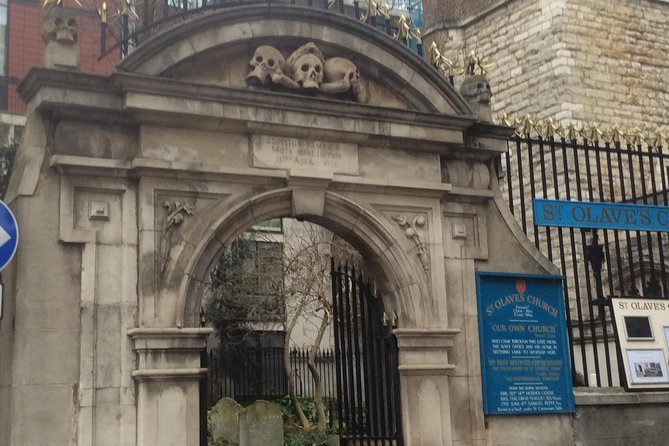 Secret Gardens of the City of London Private Tour - From St. Paul’s to the first quiet gardens