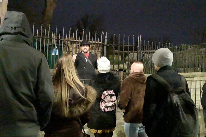 Shadows of York: Ghost Walk and Horrible History. - The dark stories and horrible history