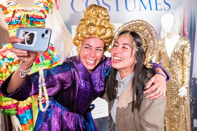 Shakespeare's Globe Guided Tour - The exhibition and Shakespeare’s London