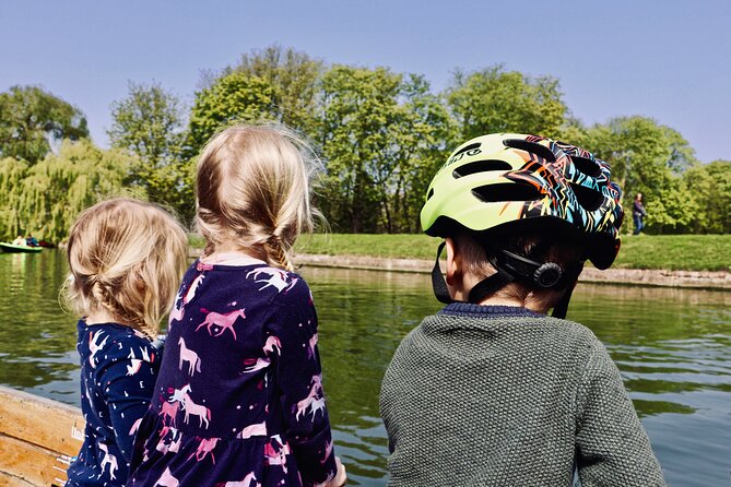 Shared Punt Tour - Cambridge - What the small shared boat means for you