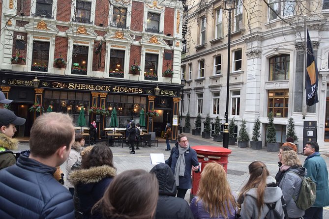 Sherlock Holmes Walking Tour in London - The Diogenes Club offers a memorable Holmes stop