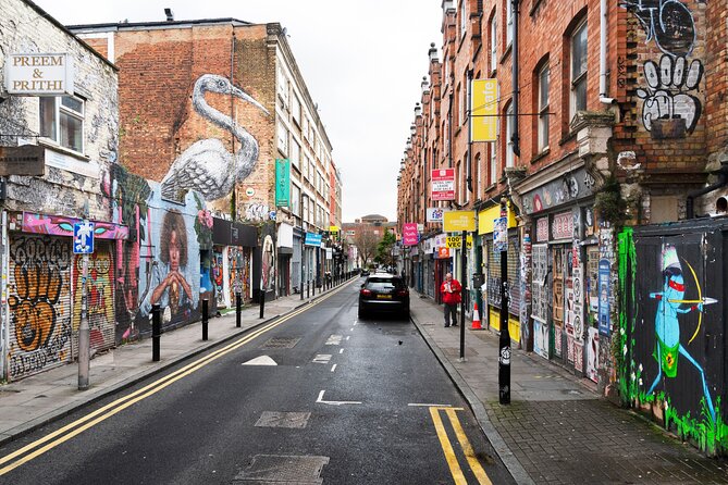 Shoreditch Street Art Tour London - A route for photographers, art students, and curious families
