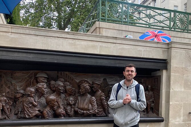 Sightseeing tour of London - in clear, slow English - St. James’s Palace and Henry VIII’s troubled marriages