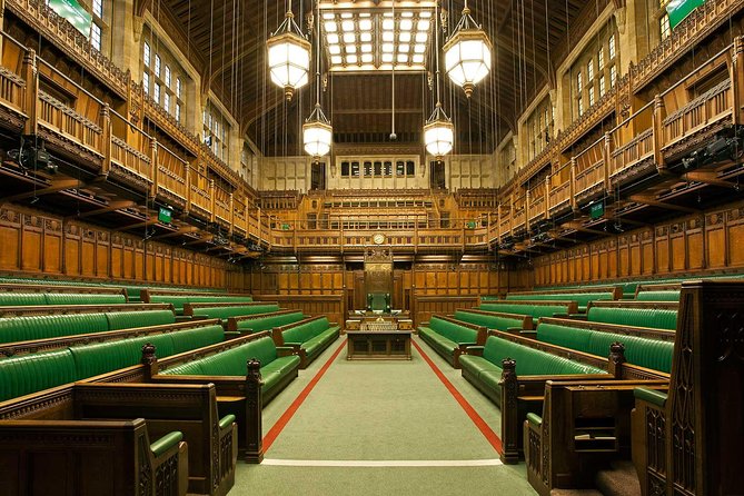 Skip the Line Parliament & Westminster Abbey Fully-Guided Tour - The short break before Parliament