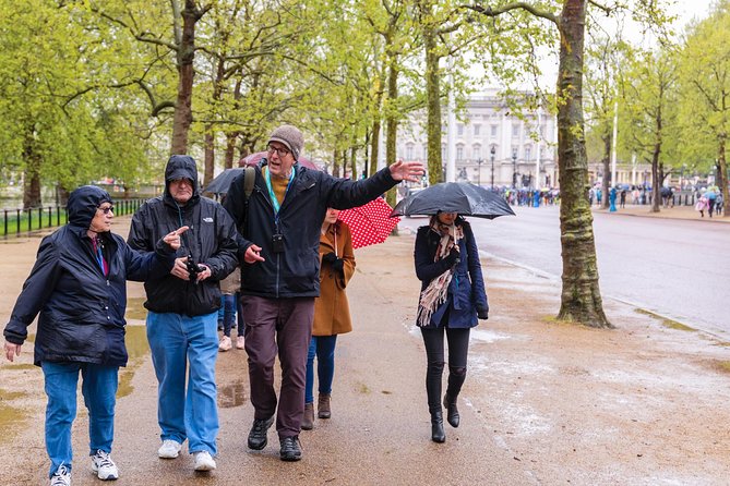 Skip the Line Westminster Abbey & Changing of The Guard Tour - Walking, weather, and practical comfort