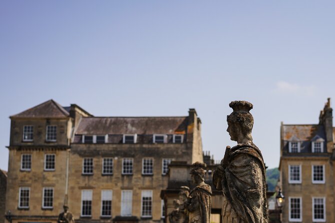 Small-Group Day Trip to Stonehenge, Bath and Windsor from London - What the guides add to the day