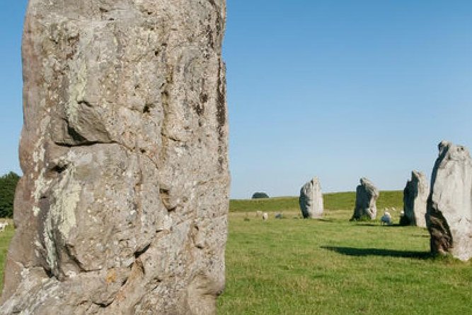 Small-Group to Bath, Lacock, Avebury and Stonehenge from London - The mini-coach, guide, and group size