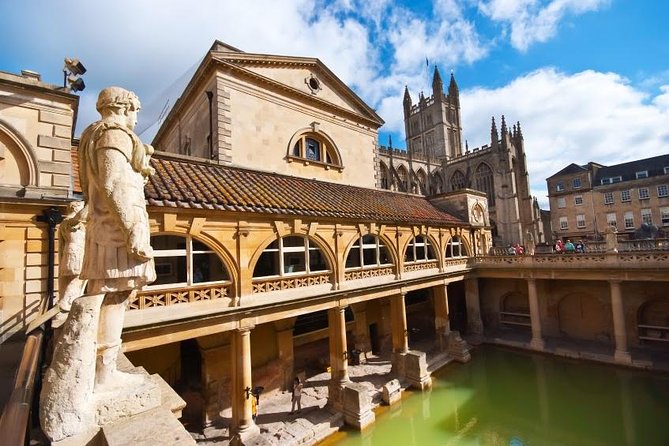 Small-Group to Bath, Lacock, Avebury and Stonehenge from London - Who should book this day?