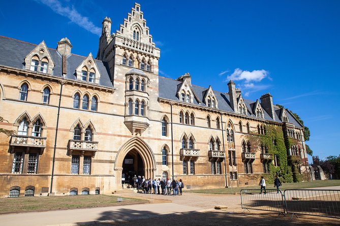 Social Distancing Specialised Oxford University Walking Tour With Student Guides - All Souls, the Radcliffe Camera, and St. Mary’s