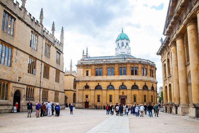 Social Distancing Specialised Oxford University Walking Tour With Student Guides - Merton College and Christ Church Meadow