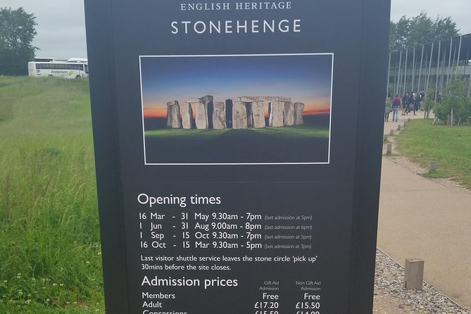Southampton Cruise Terminal/Hotel to London with Stops at Salisbury & Stonehenge - What the private service adds