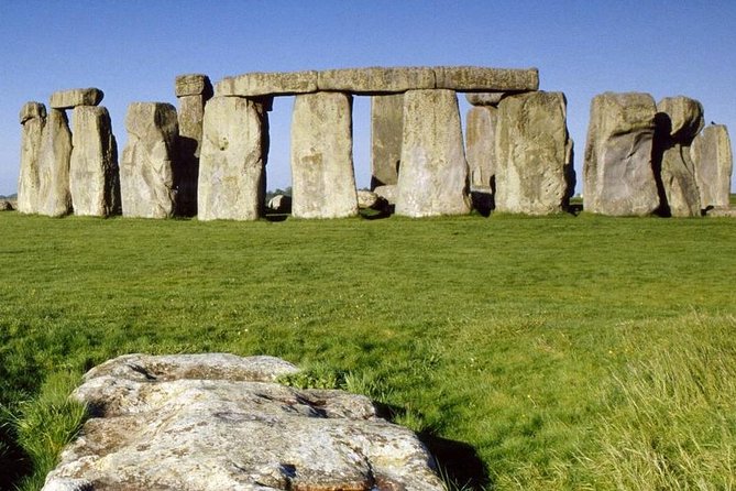 Southampton Pre-Cruise Tour: London to Southampton via Stonehenge - Meeting your coach in London or at Heathrow