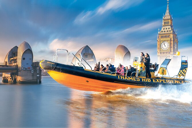 Speedboat Cruise Tour: Embankment OR Westminster Pier -70 minutes - What the small group adds