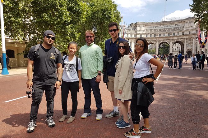 St Pauls Cathedral & See Over 30 Top London Sights Tour - London Bridge and the big skyline view