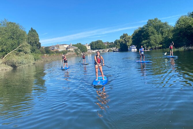 Stand up Paddleboarding on the beautiful Thames at Richmond - Launching into a beginner-friendly Thames session