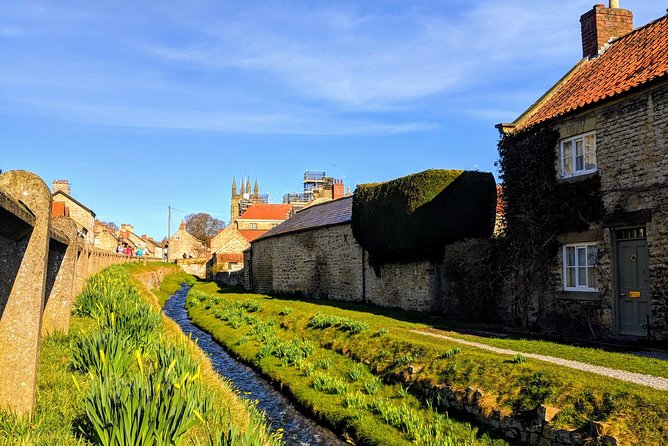 Steam Trains, Whitby, and the North York Moors Full-Day Tour from York - Whitby: two hours for seafood, stories, and steep streets