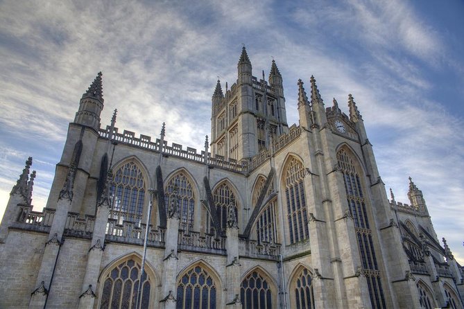 Stonehenge and Bath Tour from Oxford - Royal Crescent and the Circus: Bath’s grand Georgian face