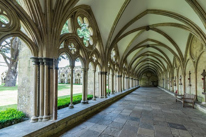Stonehenge and Salisbury Cathedral Private Tour from Southampton - The driver makes the difference