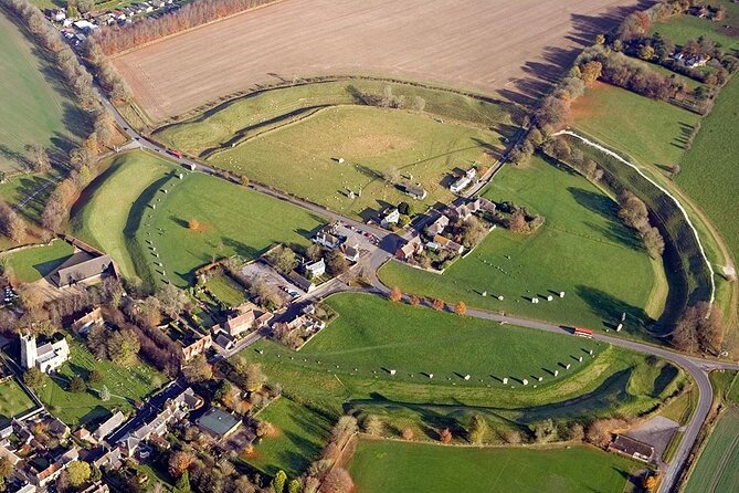 Stonehenge and The Stone Circles of Avebury Day Trip from London - Stonehenge: the grand finale