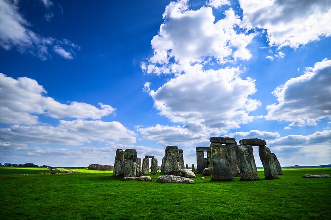 Stonehenge and Windsor from London - Windsor Castle: royal rooms, a famous chapel, and a choice