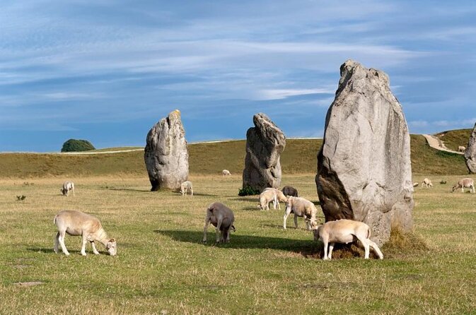 Stonehenge, Avebury & the Cotswolds from Bath (Small group) - Stonehenge before the crowds