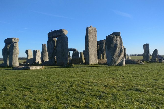 Stonehenge Half-Day luxury guided tour from Bath for 2-8 - How the VR equipment changes the visit