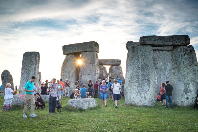 Stonehenge Half-Day Tour from London with Admission - The central London departure needs careful attention