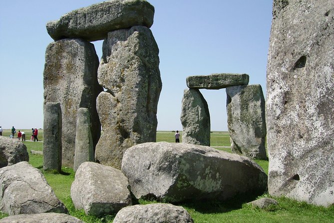 Stonehenge Half-Day Tour from London with Admission - Meeting at Buckingham Palace Road