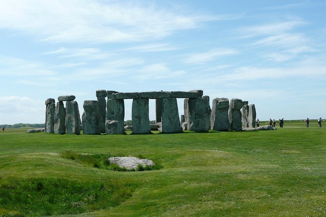 Stonehenge Independent Visit with Private Driver by Luxury Sedan - What the $270.82 price buys you
