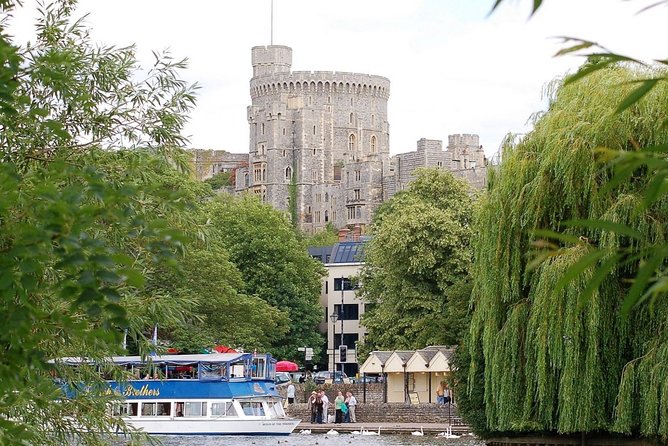 Stonehenge Inner Circle Access Day Trip from London Including Windsor - Guides make a real difference