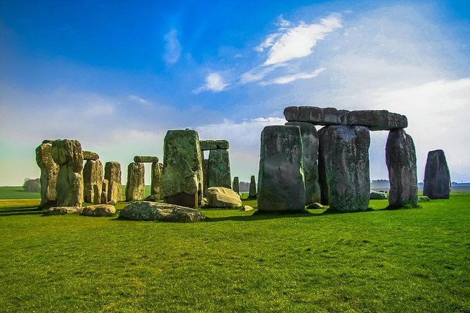 Stonehenge Morning Half-Day Tour from London Including Admission - The coach ride through Wiltshire