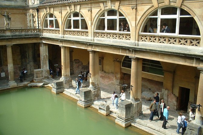 Stonehenge, Windsor Castle, and Bath from London - The coach ride, timing, and daily rhythm