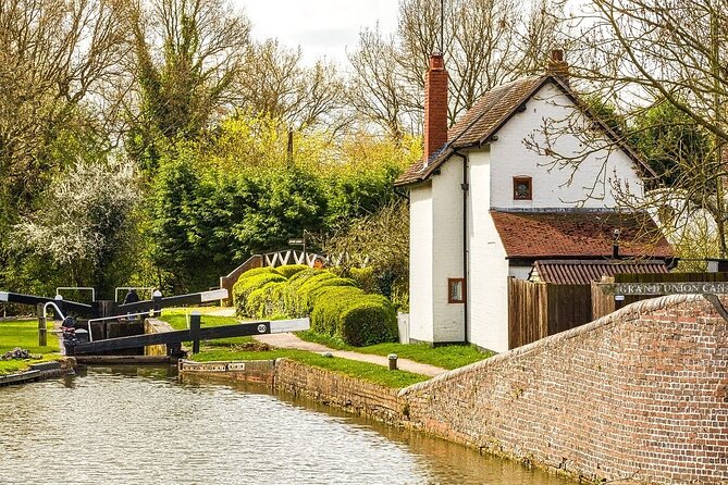 Stratford-Upon-Avon Audio Walking Tour: Shakespeare's Life - Nash’s House and Shakespeare’s later years